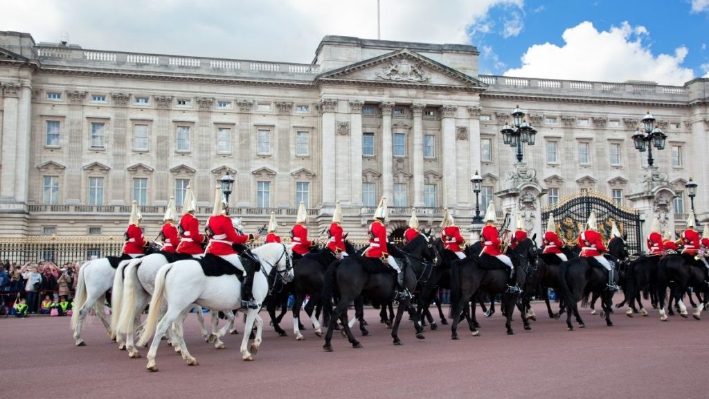 buckingham-palace